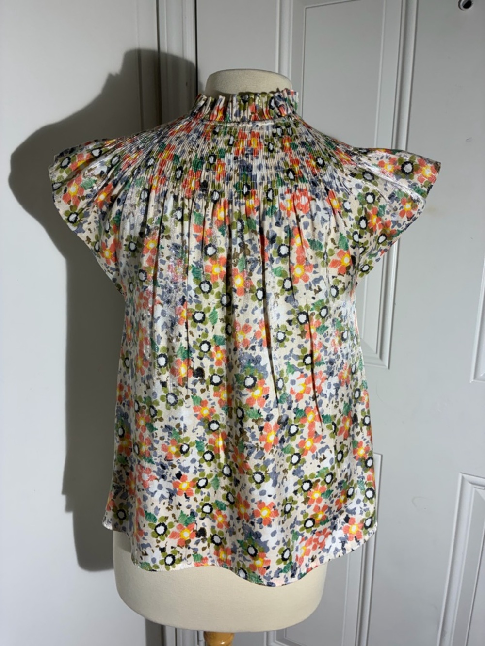 Women's Moodie Floral
Smocked Neck Blouse XS Boho Cottagecore Flutter Sleeve Top - Picture 2 of 14